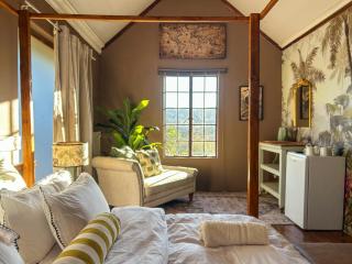 The Safari Loft at Quaint - 6