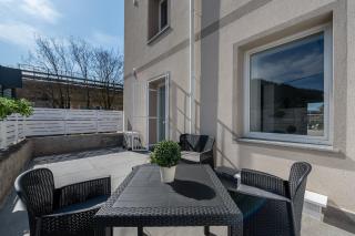 KeyRoom Patio & Parking near Lake Como - 3