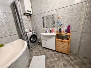 Zarisha Home - 3
