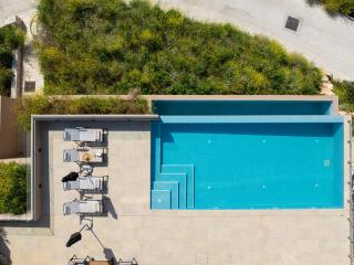 Lina's Luxury Villas - 8