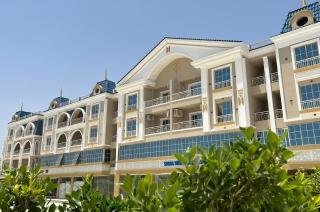 Hurghada Hub 1-BR with Pool & Aqua Park - 3