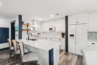 Harbour Oaks, Unit 214 - 5