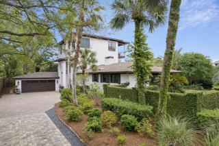 The Tower House at East Beach - 4204 Nineth Street - 3