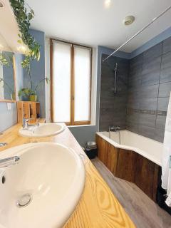 La Family House, spacieuse avec wifi, extérieur et parking - 1