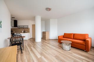 Metro Natolin Charming Apartment by BookingHost - 9