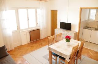 Apartments Marko - Tisno - 5