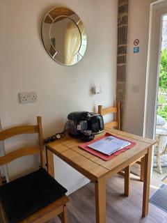 Southbourne Garden Cottage - 5