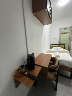 Kilimani Budget Stay with Workspace , CBD Access - 1