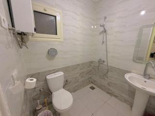 Entire Private Apartment - Gated Patio & Entrance - 7