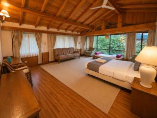 5 Bedrooms Ultra Luxury Private King Palace With Kitchen & Cook, Manali - 6