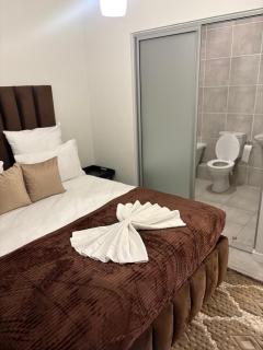 #AA Modern two bed rooms apartment with peaceful Train View - 7