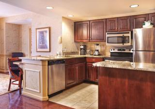 Old Town Alexandria Resort 3BR Apartment - 4