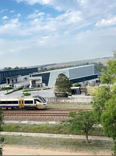 #AA Modern two bed rooms apartment with peaceful Train View - 6