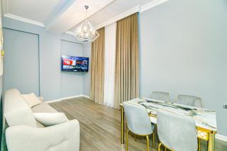 Deluxe Apartment - 3