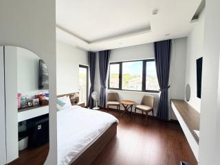 Saffron Boutique Hotel - 4