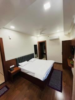 Hotel Ram Sadan - 0