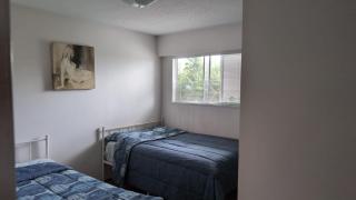 Vancouver Bungalow - Main Street Near Airport, Free Parking & Fast Wifi - 1