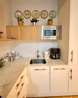 Habitación en apartamento con zonas comunes compartida H3 - 5