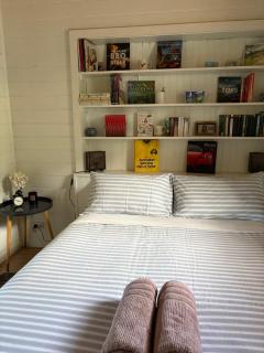 The Bloom Farm Cottage - 9