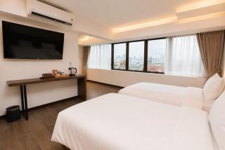 The Wang Yaowarat Hotel - 8