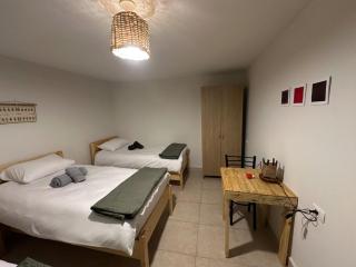 Taybeh Guest House البيت الشادي - 5