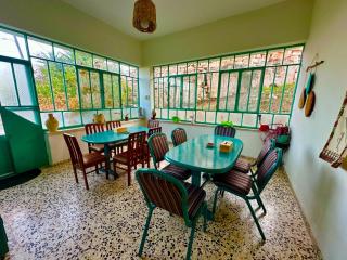 Taybeh Guest House البيت الشادي - 1