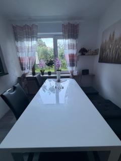 Ferienwohnung mit Garten in Niestetal - 1