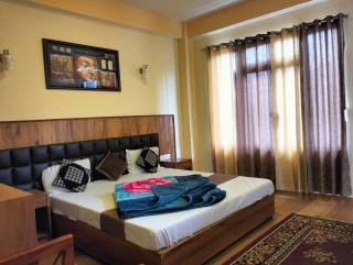 Hotel Utpala - 2