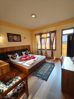 Hotel Utpala - 4