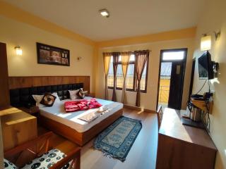 Hotel Utpala - 3