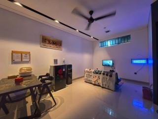 Homy Guesthouse 2-FULL AC - 3