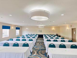 Holiday Inn Hotel & Suites Regina by IHG - 8