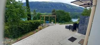 Gite pour 2 Vue Lac et Montagnes Treffort 38 grand parking privé - Treffort - 1