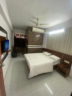 Hotel Anand Palace Inn - 0