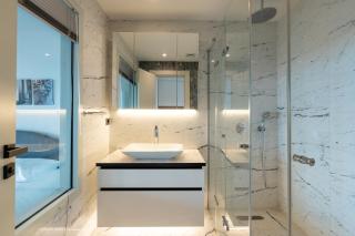 Stylish 1BR w Balcony,Pool,Parking #1 - 7