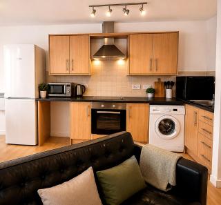2 Bedroom Webster Park Apartment with Free Parking - 7