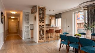 Flatbook City Center - Przestronny Apartament z Balkonem, Parkingiem - 5