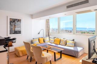 ANTHEA's TOP of SPLIT CENTRE PENTHOUSE - 8