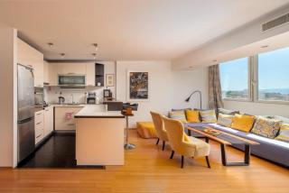 ANTHEA's TOP of SPLIT CENTRE PENTHOUSE - 9