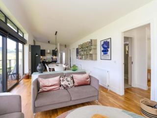 Strathview - 2