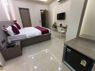 THE Triton Hotel - 2