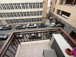 Cozy Apartment 2 Bedrooms 2 Bathrooms , With Open Balcony , Near Republic Square - 6