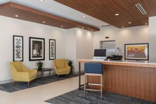 Holiday Inn Express & Suites Victoria-Colwood by IHG - 4