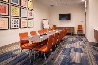 Holiday Inn Express & Suites Victoria-Colwood by IHG - 2