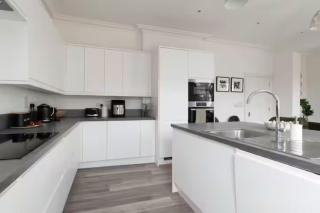 Luxury 3BR Home In Woburn | Free Parking - 2