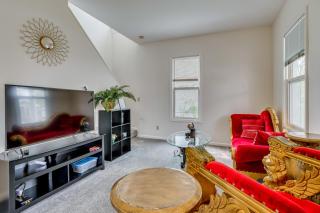 < 1 Mi to UIUC! Family Game Day Hub w/ Large Yard - 0