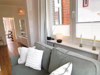 Villa Johanna App 2 - maritimes Wohnen in bester Lage mit Südbalkon & Garten - 1