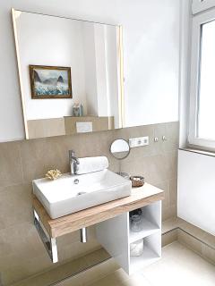 Villa Johanna App 2 - maritimes Wohnen in bester Lage mit Südbalkon & Garten - 4