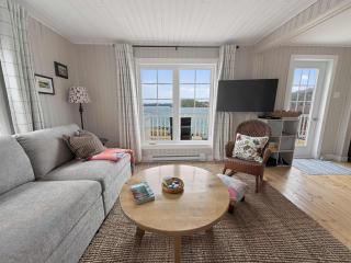 Seaside Serendipity Cottage - 1