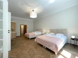 Apartment at Saint Mery's Basilica - heart of Kraków - 5
